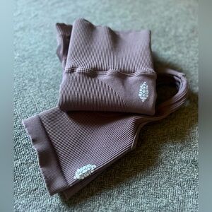 Free People Happiness Runs set